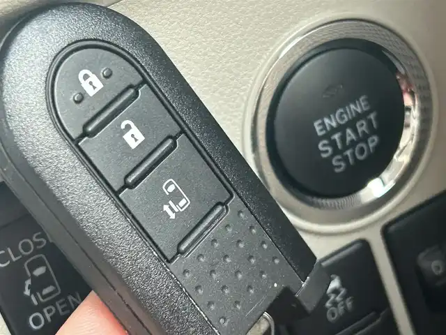 ダイハツ タント X SA Ⅲ 埼玉県 2019(平31)年 2.6万km パールホワイトⅢ 登録時25389km/ワンオーナー/純正ナビ(FM/AM/フルセグTV/BT)/Bカメラ/片側パワースライドドア/運転席シートヒーター/純正フロアマット/純正ドアバイザー/レーンキープアシスト/ＥＴＣ/ドライブレコーダー（前）/オートライト/オートマチックハイビーム/ステアリングスイッチ/スペアキー1本/スマートキー/Pスタート/保証書/車両/ナビ取扱説明書