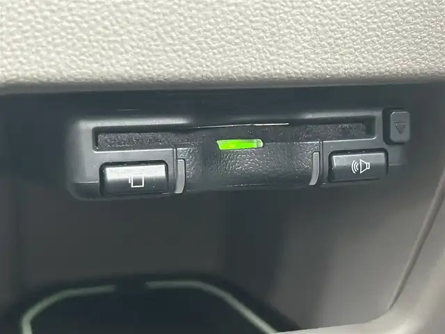 ダイハツ タント X SA Ⅲ 埼玉県 2019(平31)年 2.6万km パールホワイトⅢ 登録時25389km/ワンオーナー/純正ナビ(FM/AM/フルセグTV/BT)/Bカメラ/片側パワースライドドア/運転席シートヒーター/純正フロアマット/純正ドアバイザー/レーンキープアシスト/ＥＴＣ/ドライブレコーダー（前）/オートライト/オートマチックハイビーム/ステアリングスイッチ/スペアキー1本/スマートキー/Pスタート/保証書/車両/ナビ取扱説明書