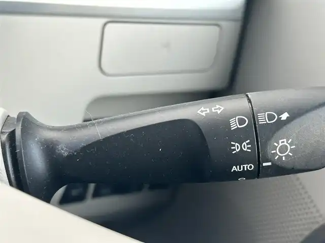 ダイハツ タント X SA Ⅲ 埼玉県 2019(平31)年 2.6万km パールホワイトⅢ 登録時25389km/ワンオーナー/純正ナビ(FM/AM/フルセグTV/BT)/Bカメラ/片側パワースライドドア/運転席シートヒーター/純正フロアマット/純正ドアバイザー/レーンキープアシスト/ＥＴＣ/ドライブレコーダー（前）/オートライト/オートマチックハイビーム/ステアリングスイッチ/スペアキー1本/スマートキー/Pスタート/保証書/車両/ナビ取扱説明書