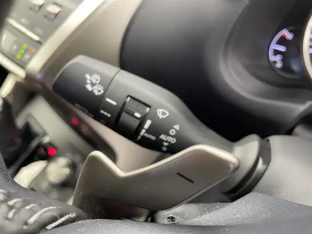 レクサス ＮＸ 300 バージョンL 富山県 2021(令3)年 4.6万km マーキュリーグレーマイカ 純正10.3型ナビ/（AM/FM/CD/DVD/SD/AUX/USB/BT）/フルセグTV/プレミアムサウンド/アラウンドビューモニター/衝突被害軽減ブレーキ/レーンキープアシスト/クリアランスソナー/ブラインドスポットモニター/オートマチックハイビーム/三眼LEDヘッドライト/シーケンシャルウインカー/純正１８インチオプションホイール/電動リアゲート（ハンズフリー機能）/レザーシート/前席パワーシート/前席温熱＋ベンチレーションシート/ステアリングヒーター/ドライブレコーダー/ビルトインETC2.0/AC100V充電/スマートキー×２/プッシュスタート/純正フロアマット/アイドリングストップ/取扱説明書/保証書