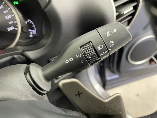 レクサス ＮＸ 300 バージョンL 富山県 2021(令3)年 4.6万km マーキュリーグレーマイカ 純正10.3型ナビ/（AM/FM/CD/DVD/SD/AUX/USB/BT）/フルセグTV/プレミアムサウンド/アラウンドビューモニター/衝突被害軽減ブレーキ/レーンキープアシスト/クリアランスソナー/ブラインドスポットモニター/オートマチックハイビーム/三眼LEDヘッドライト/シーケンシャルウインカー/純正１８インチオプションホイール/電動リアゲート（ハンズフリー機能）/レザーシート/前席パワーシート/前席温熱＋ベンチレーションシート/ステアリングヒーター/ドライブレコーダー/ビルトインETC2.0/AC100V充電/スマートキー×２/プッシュスタート/純正フロアマット/アイドリングストップ/取扱説明書/保証書