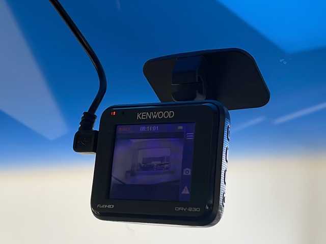 ホンダ フリード＋ G ホンダセンシング 沖縄県 2019(平31)年 7.7万km フォレストグリーンパール 純正ナビ　【VXM-184VFi】/　(フルセグTV　Bluetooth  CD　DVD)　/バックカメラ/ETC　/ドライブレコーダー　/ホンダセンシング　/●衝突軽減ブレーキ〈CMBS〉/●誤発進抑制機能/●ACC〈アダプティブ・クルーズ・コントロール〉/●LKAS〈車線維持支援システム〉/●歩行者事故低減ステアリング/●路外逸脱抑制機能/●先行車発進お知らせ機能/●標識認識機能/ステアリングスイッチ/両側パワースライドドア　/ＬＥＤヘッドライト　/レーンキープアシスト/純正フロアマット/スマートキー/スペアキー/プッシュスタート