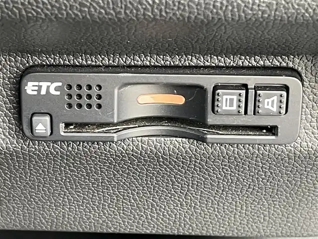 ホンダ フリード＋ G ホンダセンシング 福岡県 2019(平31)年 7.7万km フォレストグリーンパール 純正ナビ　【VXM-184VFi】/　(フルセグTV　Bluetooth  CD　DVD)　/バックカメラ/ETC　/ドライブレコーダー　/ホンダセンシング　/●衝突軽減ブレーキ〈CMBS〉/●誤発進抑制機能/●ACC〈アダプティブ・クルーズ・コントロール〉/●LKAS〈車線維持支援システム〉/●歩行者事故低減ステアリング/●路外逸脱抑制機能/●先行車発進お知らせ機能/●標識認識機能/ステアリングスイッチ/両側パワースライドドア　/ＬＥＤヘッドライト　/レーンキープアシスト/純正フロアマット/スマートキー/スペアキー/プッシュスタート