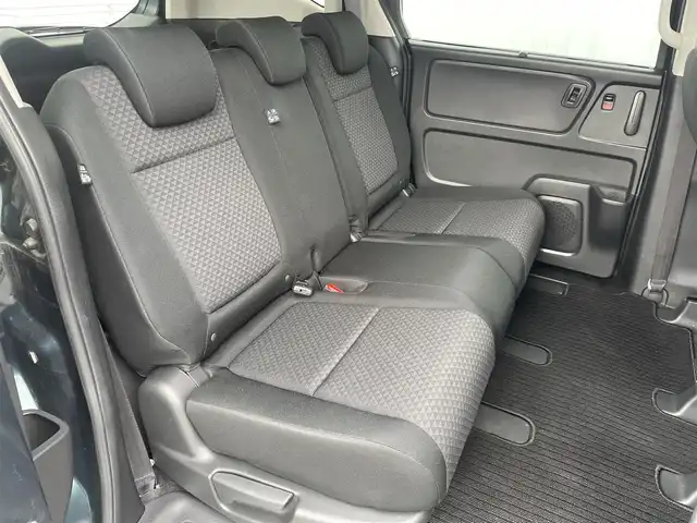 ホンダ フリード＋ G ホンダセンシング 福岡県 2019(平31)年 7.7万km フォレストグリーンパール 純正ナビ　【VXM-184VFi】/　(フルセグTV　Bluetooth  CD　DVD)　/バックカメラ/ETC　/ドライブレコーダー　/ホンダセンシング　/●衝突軽減ブレーキ〈CMBS〉/●誤発進抑制機能/●ACC〈アダプティブ・クルーズ・コントロール〉/●LKAS〈車線維持支援システム〉/●歩行者事故低減ステアリング/●路外逸脱抑制機能/●先行車発進お知らせ機能/●標識認識機能/ステアリングスイッチ/両側パワースライドドア　/ＬＥＤヘッドライト　/レーンキープアシスト/純正フロアマット/スマートキー/スペアキー/プッシュスタート