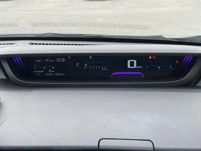 ホンダ フリード＋ G ホンダセンシング 福岡県 2019(平31)年 7.7万km フォレストグリーンパール 純正ナビ　【VXM-184VFi】/　(フルセグTV　Bluetooth  CD　DVD)　/バックカメラ/ETC　/ドライブレコーダー　/ホンダセンシング　/●衝突軽減ブレーキ〈CMBS〉/●誤発進抑制機能/●ACC〈アダプティブ・クルーズ・コントロール〉/●LKAS〈車線維持支援システム〉/●歩行者事故低減ステアリング/●路外逸脱抑制機能/●先行車発進お知らせ機能/●標識認識機能/ステアリングスイッチ/両側パワースライドドア　/ＬＥＤヘッドライト　/レーンキープアシスト/純正フロアマット/スマートキー/スペアキー/プッシュスタート