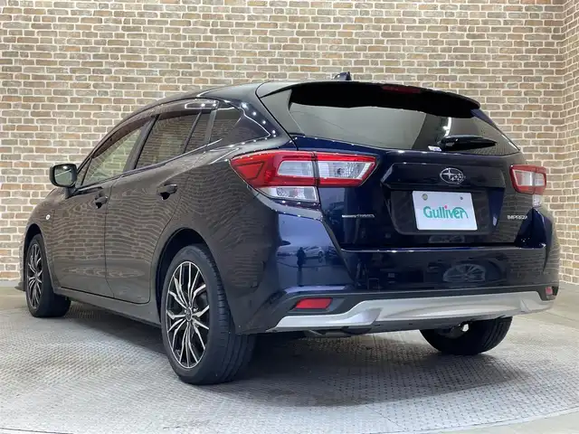 スバル インプレッサ スポーツ 1．6i－Lアイサイト 岩手県 2016(平28)年 11.1万km ダークブルーパール ４WD/STIフロントスポイラー/LEDエンブレム付きフロントグリル/アイサイトVer.3/プリクラッシュブレーキ/全車速追従機能付きクルーズコントロール/アクティブレーンキープ/AT誤発進抑制制御/ステアリング連動ヘッドランプ/横滑り防止装置/アイドリングストップ/パドルシフト/KENWOODオーディオ/LEDヘッドランプ/フロント・リヤフォグランプ/純正ロアマット