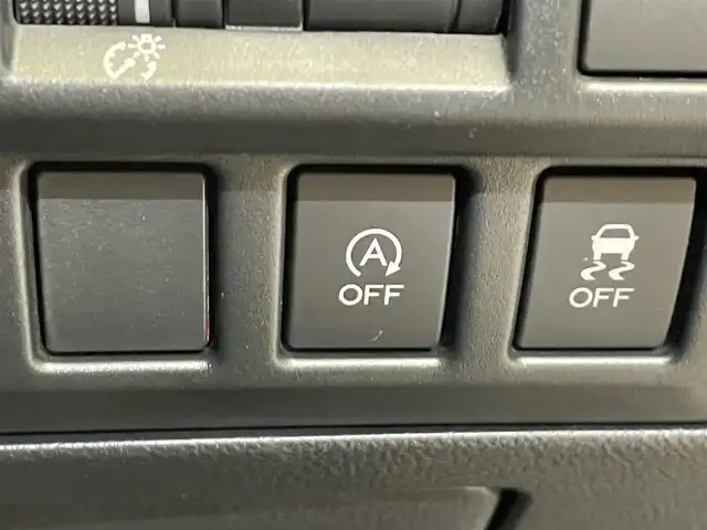 スバル インプレッサ スポーツ 1．6i－Lアイサイト 岩手県 2016(平28)年 11.1万km ダークブルーパール ４WD/STIフロントスポイラー/LEDエンブレム付きフロントグリル/アイサイトVer.3/プリクラッシュブレーキ/全車速追従機能付きクルーズコントロール/アクティブレーンキープ/AT誤発進抑制制御/ステアリング連動ヘッドランプ/横滑り防止装置/アイドリングストップ/パドルシフト/KENWOODオーディオ/LEDヘッドランプ/フロント・リヤフォグランプ/純正ロアマット