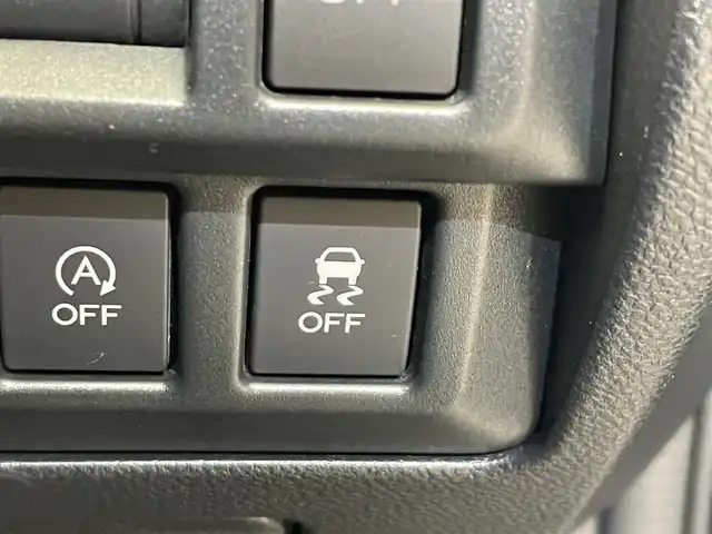 スバル インプレッサ スポーツ 1．6i－Lアイサイト 岩手県 2016(平28)年 11.1万km ダークブルーパール ４WD/STIフロントスポイラー/LEDエンブレム付きフロントグリル/アイサイトVer.3/プリクラッシュブレーキ/全車速追従機能付きクルーズコントロール/アクティブレーンキープ/AT誤発進抑制制御/ステアリング連動ヘッドランプ/横滑り防止装置/アイドリングストップ/パドルシフト/KENWOODオーディオ/LEDヘッドランプ/フロント・リヤフォグランプ/純正ロアマット