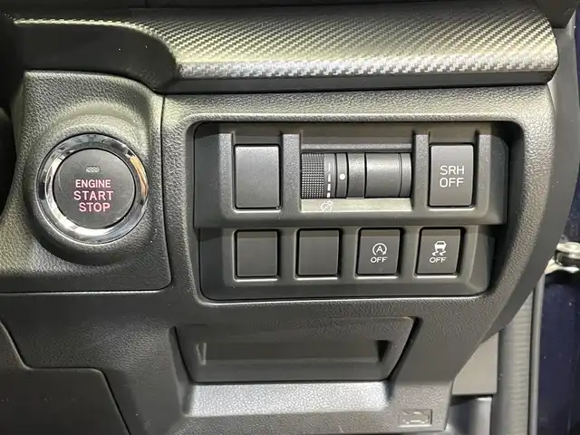 スバル インプレッサ スポーツ 1．6i－Lアイサイト 岩手県 2016(平28)年 11.1万km ダークブルーパール ４WD/STIフロントスポイラー/LEDエンブレム付きフロントグリル/アイサイトVer.3/プリクラッシュブレーキ/全車速追従機能付きクルーズコントロール/アクティブレーンキープ/AT誤発進抑制制御/ステアリング連動ヘッドランプ/横滑り防止装置/アイドリングストップ/パドルシフト/KENWOODオーディオ/LEDヘッドランプ/フロント・リヤフォグランプ/純正ロアマット