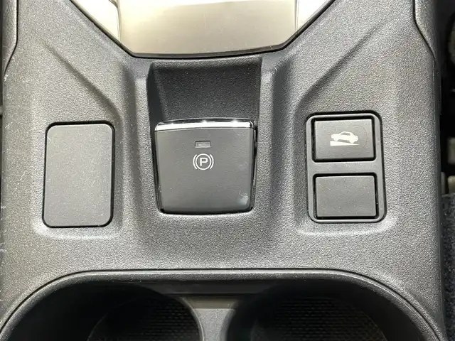 スバル インプレッサ スポーツ 1．6i－Lアイサイト 岩手県 2016(平28)年 11.1万km ダークブルーパール ４WD/STIフロントスポイラー/LEDエンブレム付きフロントグリル/アイサイトVer.3/プリクラッシュブレーキ/全車速追従機能付きクルーズコントロール/アクティブレーンキープ/AT誤発進抑制制御/ステアリング連動ヘッドランプ/横滑り防止装置/アイドリングストップ/パドルシフト/KENWOODオーディオ/LEDヘッドランプ/フロント・リヤフォグランプ/純正ロアマット