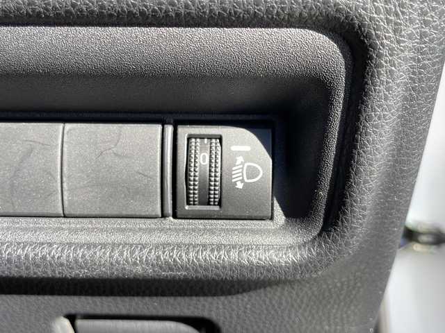 トヨタ シエンタ ハイブリッド G 岩手県 2022(令4)年 6.8万km ホワイトパールクリスタルシャイン 7人乗り 純正ナビ バックC AC100V 両側電動スライド レーダークルーズコントロール ビルトインETC ステアリングスイッチ オートLEDヘッドライト ヒーター付電格ミラー USBtypeCポート フロアマット スマートキー