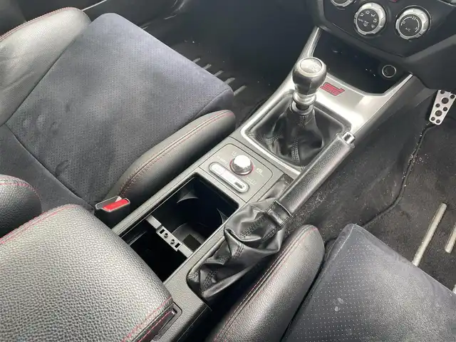 スバル インプレッサ ＷＲＸ STi スペックC 富山県 2013(平25)年 9.9万km クリスタルブラックシリカ ４ＷＤ／/ＳＴＩフルエアロ／/純正ＳＴＩ１８インチアルミホイールタイヤ付４本有／/社外ナビ／/フルセグＴＶ／/Ｂｌｕｅｔｏｏｔｈ／/ＤＶＤ再生／/バックカメラ／/ビルトインＥＴＣ／/ハーフレザーシート／/キセノン