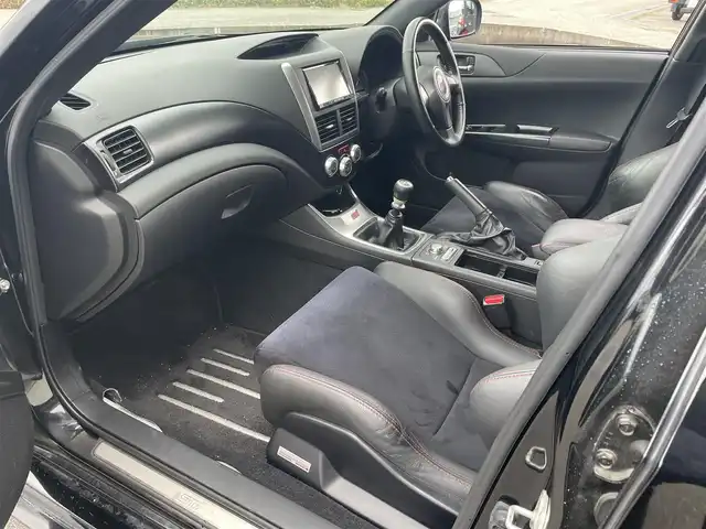 スバル インプレッサ ＷＲＸ STi スペックC 富山県 2013(平25)年 9.9万km クリスタルブラックシリカ ４ＷＤ／/ＳＴＩフルエアロ／/純正ＳＴＩ１８インチアルミホイールタイヤ付４本有／/社外ナビ／/フルセグＴＶ／/Ｂｌｕｅｔｏｏｔｈ／/ＤＶＤ再生／/バックカメラ／/ビルトインＥＴＣ／/ハーフレザーシート／/キセノン