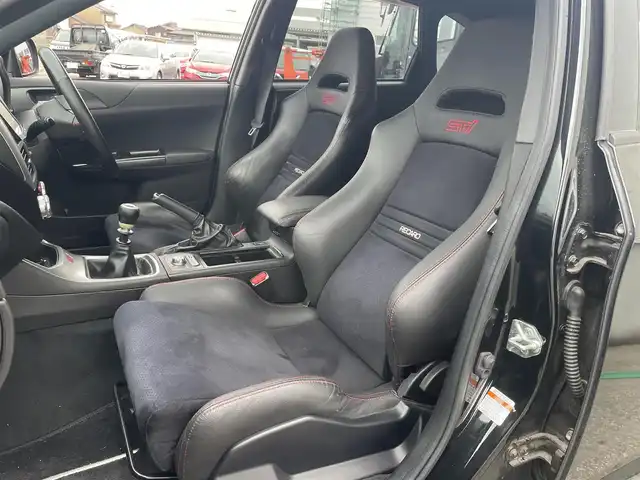 スバル インプレッサ ＷＲＸ STi スペックC 富山県 2013(平25)年 9.9万km クリスタルブラックシリカ ４ＷＤ／/ＳＴＩフルエアロ／/純正ＳＴＩ１８インチアルミホイールタイヤ付４本有／/社外ナビ／/フルセグＴＶ／/Ｂｌｕｅｔｏｏｔｈ／/ＤＶＤ再生／/バックカメラ／/ビルトインＥＴＣ／/ハーフレザーシート／/キセノン