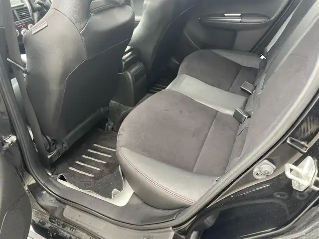 スバル インプレッサ ＷＲＸ STi スペックC 富山県 2013(平25)年 9.9万km クリスタルブラックシリカ ４ＷＤ／/ＳＴＩフルエアロ／/純正ＳＴＩ１８インチアルミホイールタイヤ付４本有／/社外ナビ／/フルセグＴＶ／/Ｂｌｕｅｔｏｏｔｈ／/ＤＶＤ再生／/バックカメラ／/ビルトインＥＴＣ／/ハーフレザーシート／/キセノン