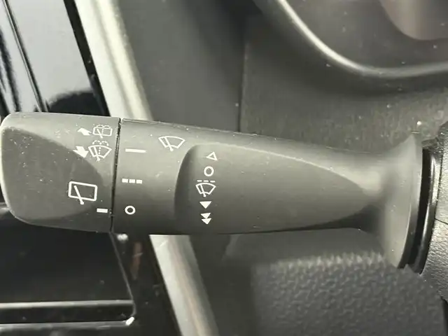 トヨタ ルーミー カスタムG－T 愛知県 2019(令1)年 2万km パールホワイトⅢ スマートアシスト/純正SDナビ/・ワンセグ/・Bluetooth/クルーズコントロール/ドライブレコーダー/両側パワースライドドア/純正フロアマット/純正アルミホイール/後席サンシェード/ステアリングリモコン/革巻きステアリング/ビルトインETC/LEDライト/フォグランプ