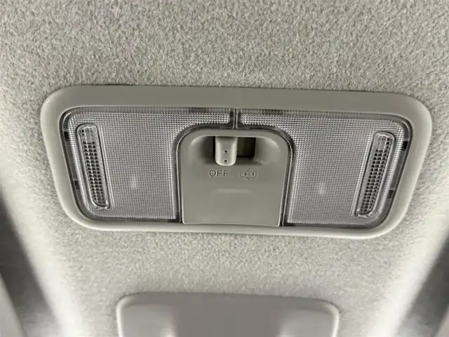 トヨタ ルーミー カスタムG－T 愛知県 2019(令1)年 2万km パールホワイトⅢ スマートアシスト/純正SDナビ/・ワンセグ/・Bluetooth/クルーズコントロール/ドライブレコーダー/両側パワースライドドア/純正フロアマット/純正アルミホイール/後席サンシェード/ステアリングリモコン/革巻きステアリング/ビルトインETC/LEDライト/フォグランプ