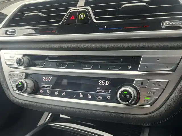ＢＭＷ ７４０ｄ xDrive Mスポーツ 静岡県 2018(平30)年 4.1万km サファイアブラックP 純正ナビ/フルセグ/360度カメラ/Ｈａｒｍａｎ　Ｋａｒｄｏｎ/ドライビングアシストプラス/ACC/HUD/サンルーフ/革シート/シートH/ベンチレーション/インテリジェントセーフティ/リモートコントロール/ソフトクローズドア/マッサージシート/コンフォートアクセス/アンビエントライト/LED/ワイヤレス充電/ パークアシスト/ETC