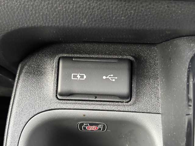 トヨタ シエンタ Z 宮城県 2023(令5)年 2.6万km ダークグレー 登録時走行距離25907km/メーカーオプションナビ/パノラミックビューモニター/両側パワースライドドア/フルセグテレビ/プッシュスタート/スマートキー/ビルトインETC/コーナーセンサー/レーダークルーズコントロール/衝突軽減システム/革調シートカバー/ロールアップサンシェード/横滑り防止装置/アイドリングストップ/LEDオートライト/スマートキー/スペアキー有