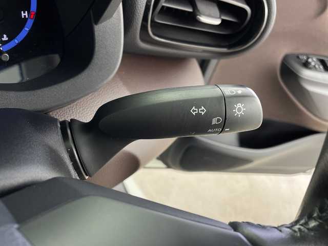 トヨタ ヤリスクロス ハイブリッド Z 鹿児島県 2020(令2)年 5.2万km パール メーカーナビ/（Bluetooth/フルセグ/AM/FM）　/全方位カメラ　/前後ドライブレコーダー　/レーダークルーズコントロール　/ハーフレザーシート　/シートヒーター　/パワーシート　/コーナーセンサー　/レーンキープアシスト　/オートハイビーム　/ＬＥＤヘッドライト/社外レーダー探知機/ステアリングリモコン/電動パーキングブレーキ/純正フロアマット/保証書/取扱説明書