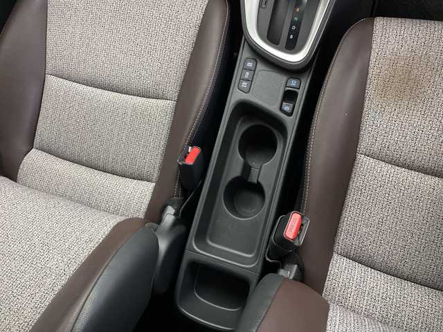 トヨタ ヤリスクロス ハイブリッド Z 鹿児島県 2020(令2)年 5.2万km パール メーカーナビ/（Bluetooth/フルセグ/AM/FM）　/全方位カメラ　/前後ドライブレコーダー　/レーダークルーズコントロール　/ハーフレザーシート　/シートヒーター　/パワーシート　/コーナーセンサー　/レーンキープアシスト　/オートハイビーム　/ＬＥＤヘッドライト/社外レーダー探知機/ステアリングリモコン/電動パーキングブレーキ/純正フロアマット/保証書/取扱説明書