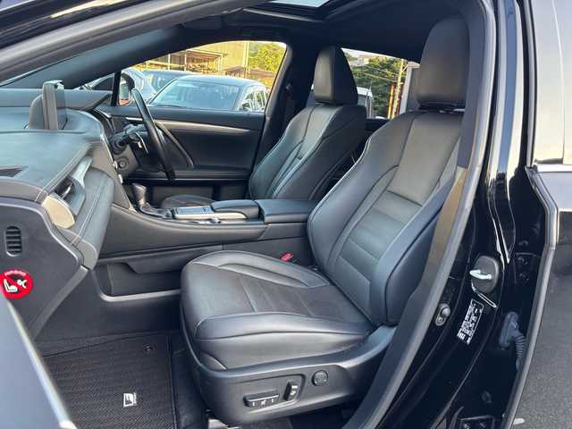 レクサス ＲＸ 450h Fスポーツ 福岡県 2020(令2)年 8万km ブラック ・純正ナビ/ (CD/DVD/SD/Miracast/Bluetooth)/・フルセグテレビ/・プリクラッシュセーフティ/・レーンディパーチャーアラート/・ブラインドスポットモニター/・レーダークルーズコントロール/・バックカメラ/・クリアランスソナー/・シートヒーター/・ベンチレーションシート/・電動パーキングブレーキ/・オートホールド/・ETC2.0/・パワーバックドア/・レザーシート/・サンルーフ