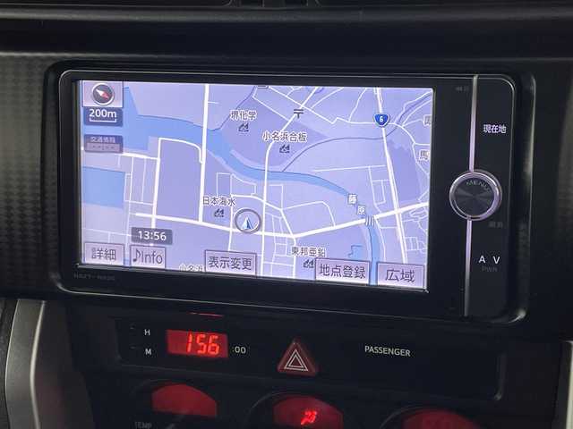 トヨタ ８６ GT 福島県 2012(平24)年 14.2万km サテンホワイトパール 純正メモリナビ  型式:NSZT-W62G/  【CD/DVD/フルセグ/Bluetooth/AM/FM】/・バックカメラ/TRDフルエアロ/・TRD18インチAW/・TRD4本出しマフラー/・TRD車高調/STiフロントタワーバー/Pivot水温計/パドルシフト/スマートキー/360°ドライブレコーダー/横滑り防止機能/HIDヘッドライト/・オートライト/電動格納ミラー/純正フロアマット