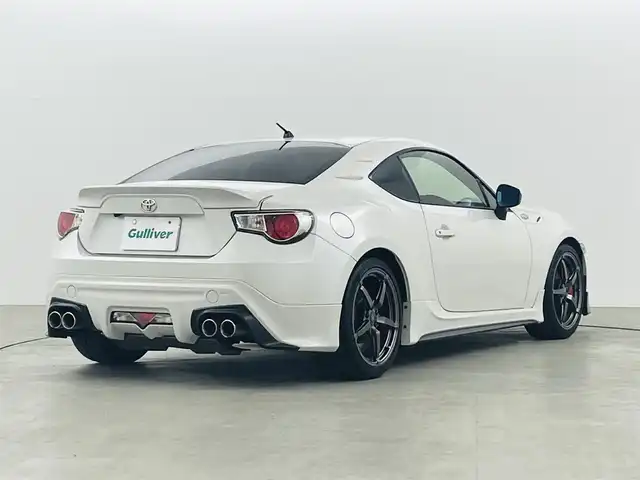 トヨタ ８６ GT 福島県 2012(平24)年 14.2万km サテンホワイトパール 純正メモリナビ  型式:NSZT-W62G/  【CD/DVD/フルセグ/Bluetooth/AM/FM】/・バックカメラ/TRDフルエアロ/・TRD18インチAW/・TRD4本出しマフラー/・TRD車高調/STiフロントタワーバー/Pivot水温計/パドルシフト/スマートキー/360°ドライブレコーダー/横滑り防止機能/HIDヘッドライト/・オートライト/電動格納ミラー/純正フロアマット