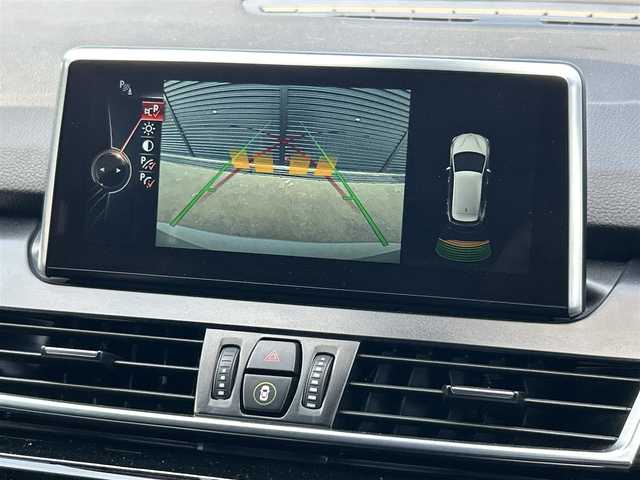 ＢＭＷ ２１８ｄ アクティブツアラー ラグジュアリー 茨城県 2016(平28)年 2.3万km アルピンホワイトⅢ コンフォートＰＫＧ　/パーキングサポートＰＫＧ　/インテリジェントＳＦＴ　/ＬＤＷ　/Ｂカメラ　/ＰＤＣ　/黒革　/シートヒーター　/Ｍ付ＰＷシート　/ＰＷテールゲート　/ＬＥＤ　/ナビ　/ＢＴ　/ＤＶＤ　/ＥＴＣ２．０　/禁煙車