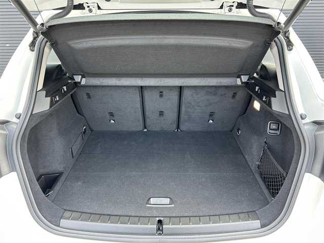 ＢＭＷ ２１８ｄ アクティブツアラー ラグジュアリー 茨城県 2016(平28)年 2.3万km アルピンホワイトⅢ コンフォートＰＫＧ　/パーキングサポートＰＫＧ　/インテリジェントＳＦＴ　/ＬＤＷ　/Ｂカメラ　/ＰＤＣ　/黒革　/シートヒーター　/Ｍ付ＰＷシート　/ＰＷテールゲート　/ＬＥＤ　/ナビ　/ＢＴ　/ＤＶＤ　/ＥＴＣ２．０　/禁煙車
