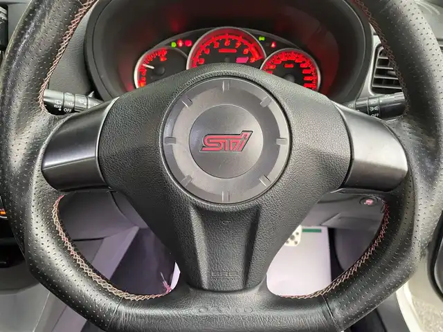 スバル インプレッサ ＷＲＸ STi 和歌山県 2012(平24)年 13.5万km サテンホワイトパール 4WD/6MT/STi専用レカロシート/STiエアロ/FUJITSUBOマフラー/社外メモリナビ/　【フルセグTV/CD/DVD/SD/USB/BT】/ドライブレコーダー/ETC/純正18インチAW/キセノンヘッドライト/フォグランプ/ウィンカーミラー/純正フロアマット