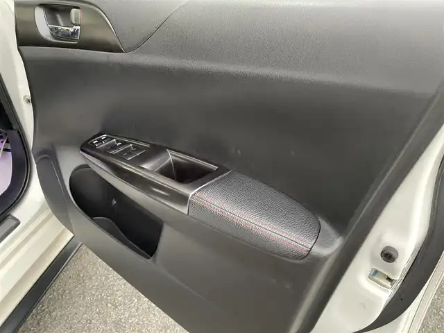 スバル インプレッサ ＷＲＸ STi 和歌山県 2012(平24)年 13.5万km サテンホワイトパール 4WD/6MT/STi専用レカロシート/STiエアロ/FUJITSUBOマフラー/社外メモリナビ/　【フルセグTV/CD/DVD/SD/USB/BT】/ドライブレコーダー/ETC/純正18インチAW/キセノンヘッドライト/フォグランプ/ウィンカーミラー/純正フロアマット