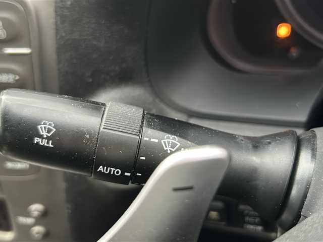 レクサス ＩＳ 250 山口県 2007(平19)年 9.1万km ブルーイッシュパールクリスタルシャイン VSC/TRC/ブレーキアシスト(ヒルスタートアシスト追加)/クルーズコントロール/HIDヘッドランプ/オートライト/フロントフォグランプ/斜桟フロントグリル/開口部逆台形フロントバンパー/フロントアンダースポイラー/リア標準バンパー/革巻きステアリングホイール/手動チルト/テレスコピックステアリング/シルバーシフトパネル/メッキ加飾付革シフトノブ/SRSエアバッグ(運転席/助手席/ニー/サイド/カーテン)/プラズマクラスター付オートエアコン/アイボリーorブラックorフロスティグレーファブリックシート/パワーシート(運転席/助手席)/アームレスト(後席中央)/スマートエントリー/スタートシステム/イモビライザー/侵入センサー付オートアラーム/G-Link対応HDDナビ/バックガイドモニター/プレミアムサウンドシステム(アナログTV/CD/MD/13スピーカー)