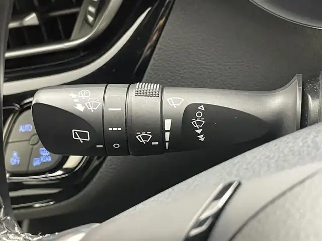 トヨタ Ｃ－ＨＲ S 埼玉県 2017(平29)年 8.5万km メタルストリームM 純正ナビ/ CD DVD 地デジTV Bluetooth/バックカメラ/トヨタセーフティセンス/プリクラッシュセーフティ/クルーズコントロール/レーンディパーチャーアラート/オートライト/オートハイビーム/ビルトインETC2.0