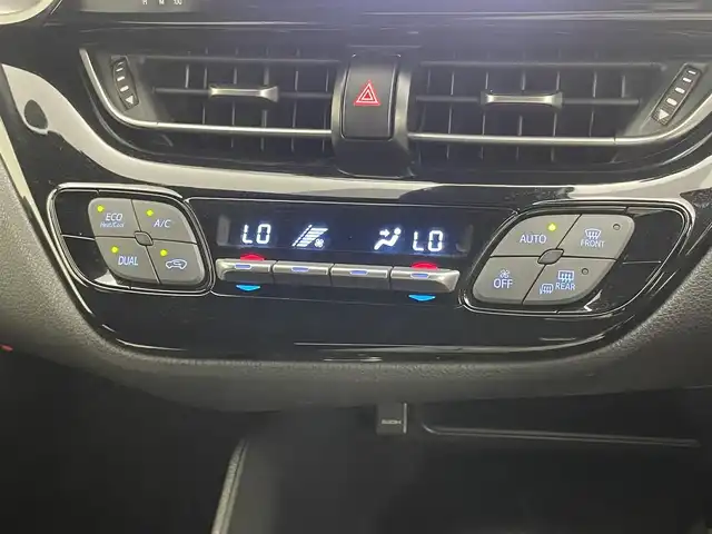 トヨタ Ｃ－ＨＲ S 埼玉県 2017(平29)年 8.5万km メタルストリームM 純正ナビ/ CD DVD 地デジTV Bluetooth/バックカメラ/トヨタセーフティセンス/プリクラッシュセーフティ/クルーズコントロール/レーンディパーチャーアラート/オートライト/オートハイビーム/ビルトインETC2.0