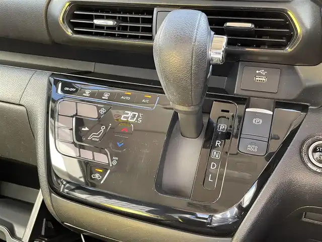 日産 ルークス HWS X プロパイロットED 愛知県 2021(令3)年 3.9万km ホワイトパール ワンオーナー/SDナビ/スマートキー/フルセグテレビ/バックカメラ/アイドリングストップ/ウィンカーミラー/レーダークルーズコントロール/ドアバイザー/プッシュスタート/両側パワースライドドア/ビルトインETC/プロパイロット/電動パーキングブレーキ/ドアバイザー/ステアリングスイッチ/ミラーバックビューモニター/前後ドラレコ/純正フォグランプ/シートカバー