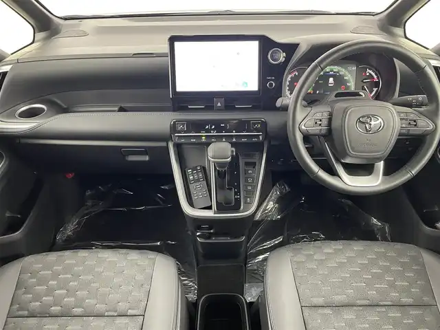 トヨタ ヴォクシー S－Z 埼玉県 2023(令5)年 2.5万km アティチュードブラックマイカ 純正１０．５型ナビ　１４．１型後席　両側　ＥＴＣ　ハーフレザー　シートヒーター　前後ドライブレコーダー　ＢＳＭ　ＲＣＴＡ　アダプティブヘッドライト　フルセグＴＶ　ＢＴ　ＬＥＤヘッドライト