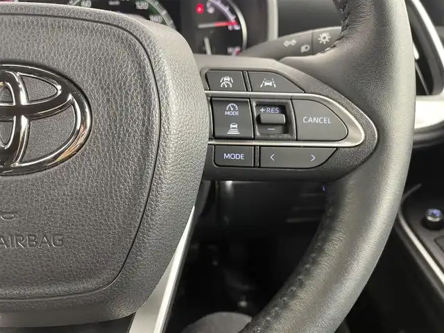 トヨタ ヴォクシー S－Z 埼玉県 2023(令5)年 2.5万km アティチュードブラックマイカ 純正１０．５型ナビ　１４．１型後席　両側　ＥＴＣ　ハーフレザー　シートヒーター　前後ドライブレコーダー　ＢＳＭ　ＲＣＴＡ　アダプティブヘッドライト　フルセグＴＶ　ＢＴ　ＬＥＤヘッドライト