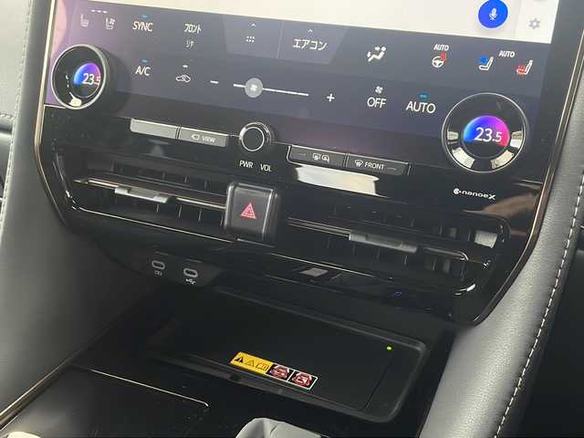 トヨタ アルファード Z 広島県 2023(令5)年 1万km ブラック 禁煙/トヨタセーフティセンス/・プリクラッシュセーフティ/・レーダークルーズコントロール/・プロアクティブドライビングアシスト/・レーントレーシングアシスト/・レーダークルーズコントロール/・BSM/・リアカメラディテクション/・クリアランスソナー/・リアクロストラフィックアラート/・ロードサインアシスト/・アダプティブハイビームシステム/純正14インチナビ/・Bluetooth/USB/HDMI/・全方位カメラ/・ETC2.0/・前後ドライブレコーダー/・デジタルインナーミラー/ユニバーサルステップ/置くだけ充電/左右独立ムーンルーフ/両側パワースライドドア/パワーバックドア/電子パーキング/オートホールド/革巻きステアリング/ステアリングリモコン/ステアリングヒーター/レザーシート/シートヒーター/エアシート/パワーシート/オットマン/プッシュスタート/スマートキー/スペアキー/LEDヘッドライト/オートライト/フォグライト/ドアバイザー/フロアマット/シーケンシャルウィンカー/保証書/取扱説明書