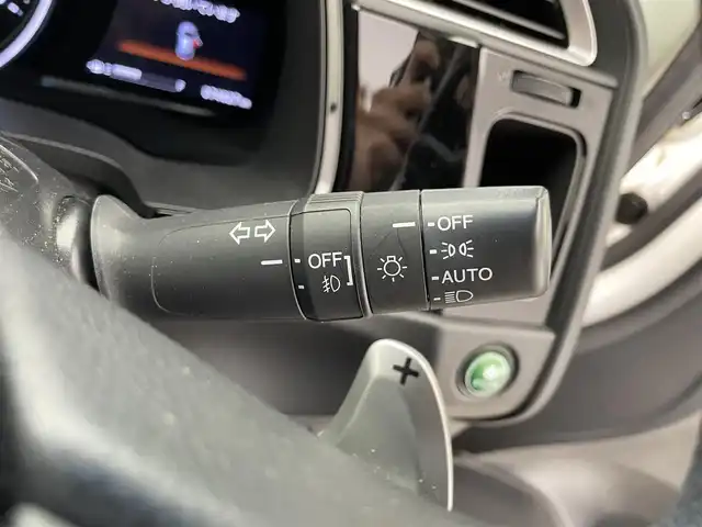 ホンダ シャトル ハイブリッド X ホンダセンシング 滋賀県 2018(平30)年 7.5万km ホワイトオーキッドパール 禁煙車/社外ナビ/CD.DVD.Bluetooth.フルセグ/バックカメラ/ホンダセンシング/●衝突軽減ブレーキ〈CMBS〉/●誤発進抑制機能/●歩行者事故低減ステアリング/●路外逸脱抑制機能/●ACC〈アダプティブ・クルーズ・コントロール〉/●LKAS〈車線維持支援システム〉/●先行車発進お知らせ機能/●標識認識機能/衝突軽減ブレーキ/レーダークルーズコントロール/レーンキープアシスト/前席シートヒーター/ビルトインETC/LEDヘッドライト/オートライト/クリアランスソナー/パドルシフト/スマートキー/スペアキー