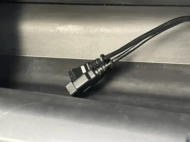 ダイハツ キャスト アクティバ X SAⅢ 群馬県 2019(令1)年 2.7万km スプラッシュブルーM 社外ナビ(MDV-D706BTW)/CD・DVD・SD・USB/Bluetooth・フルセグTV/ドライブレコーダー/ETC/横滑り防止装置/衝突軽減ブレーキ/アイドリングストップ/オートライト/オートハイビーム/純正フロアマット/取説・保証書/スマートキー×2