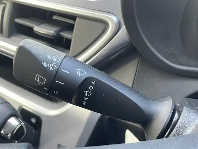 ダイハツ キャスト アクティバ X SAⅢ 群馬県 2019(令1)年 2.7万km スプラッシュブルーM 社外ナビ(MDV-D706BTW)/CD・DVD・SD・USB/Bluetooth・フルセグTV/ドライブレコーダー/ETC/横滑り防止装置/衝突軽減ブレーキ/アイドリングストップ/オートライト/オートハイビーム/純正フロアマット/取説・保証書/スマートキー×2