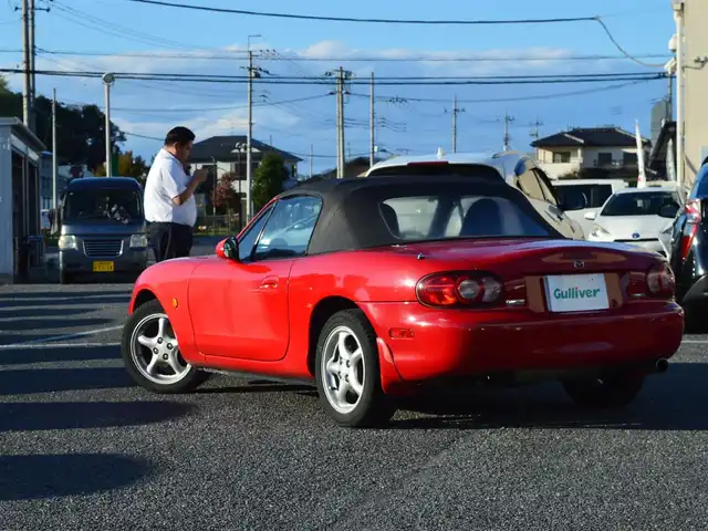 マツダ ロードスター SP 栃木県 2002(平14)年 13.5万km クラシックレッド 社外オーディオ/[CD/AM/FM]/純正マット/ABS/ソフトトップ