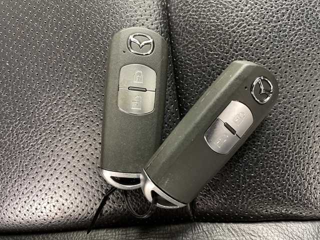 マツダ ＣＸ－５ XD Lパッケージ 道央・札幌 2013(平25)年 7.8万km クリスタルホワイトパールマイカ ・4WD/ACTIVSENSE/・プリクラッシュセーフスマート/・スマートシティブレーキサポート/・リアビークルモニタリング/・サンルーフ/・BOSEサウンドシステム/・社外メモリナビ/・CD/DVD/SD/フルセグTV/・Bluetooth接続/・バックカメラ/ETC/・スマートシティブレーキサポート/・リアビークルモニタリング/・LEDオートライト/AFS/・MTモード付AT/・レザーシート/・パワーシート/シートヒーター/・ステアリングスイッチ/・社外前方ドライブレコーダー/・スマートキー/スペアキー