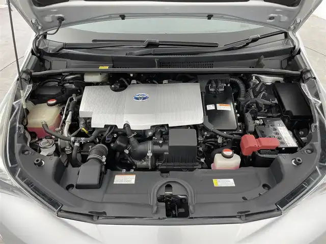 トヨタ プリウス S ツーリングセレクション 千葉県 2016(平28)年 7.3万km シルバーM 禁煙車/TRDエアロ/トヨタセーフティセンス/・プリクラッシュセーフティシステム/・レーンデパーチャーアラート/・オートマチックハイビーム/・アダプティブクルーズコントロール/・ハイビームアシスト/純正9インチT-Connectナビ/CD/DVD/Bluetooth/フルセグ/バックカメラ/レーダークルーズコントロール/LEDオートライト/シートヒーター/純正17インチアルミホイール/オートエアコン/プッシュスタート/スマートキー