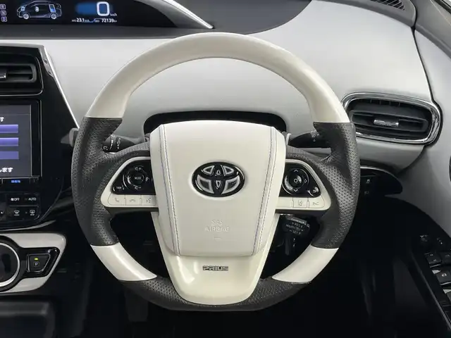 トヨタ プリウス S ツーリングセレクション 千葉県 2016(平28)年 7.3万km シルバーM 禁煙車/TRDエアロ/トヨタセーフティセンス/・プリクラッシュセーフティシステム/・レーンデパーチャーアラート/・オートマチックハイビーム/・アダプティブクルーズコントロール/・ハイビームアシスト/純正9インチT-Connectナビ/CD/DVD/Bluetooth/フルセグ/バックカメラ/レーダークルーズコントロール/LEDオートライト/シートヒーター/純正17インチアルミホイール/オートエアコン/プッシュスタート/スマートキー