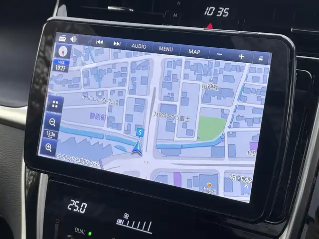 トヨタ ハリアー エレガンス 静岡県 2018(平30)年 6.4万km ホワイトパールクリスタルシャイン トヨタセーフティセンス　/サンルーフ　/モデリスタエアロ　/社外９型ナビ　/地デジ　/Ｂカメラ　/半革シート　/Ｄ席ＰＷシート　/オートハイビーム　/ETC/社外18インチAW/スペアキー