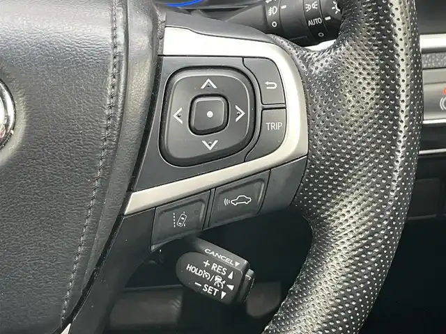 トヨタ ハリアー エレガンス 静岡県 2018(平30)年 6.4万km ホワイトパールクリスタルシャイン トヨタセーフティセンス　/サンルーフ　/モデリスタエアロ　/社外９型ナビ　/地デジ　/Ｂカメラ　/半革シート　/Ｄ席ＰＷシート　/オートハイビーム　/ETC/社外18インチAW/スペアキー