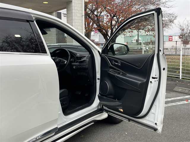 トヨタ ハリアー エレガンス 千葉県 2018(平30)年 6.4万km ホワイトパールクリスタルシャイン 社外フローティング９型ナビ　【CN-F1D9GD】/フルセグTV/Bluetooth/AM/FM/バックカメラ/サンルーフ　/モデリスタエアロ　　/ハーフレザーシート　/Ｄ席パワーシート/衝突軽減ブレーキ/レーンキープアシスト/アダプティブクルーズコントロール　/オートハイビーム/LEDヘッドライト/ドラレコ前方　/ETC/社外18インチAW/スペアキー