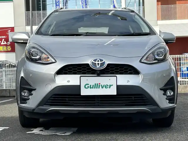 トヨタ アクア クロスオーバー 長崎県 2019(令1)年 8.1万km シルバーM 純正SDナビ/プッシュスタート/衝突軽減ブレーキ/前方ドライブレコーダー/全方位カメラ/ステアリングスイッチ/純正フロアマット/純正アルミホイール/ハーフレザーシート/LDA/ドアバイザー/オートライト/ETC/コーナーセンサー